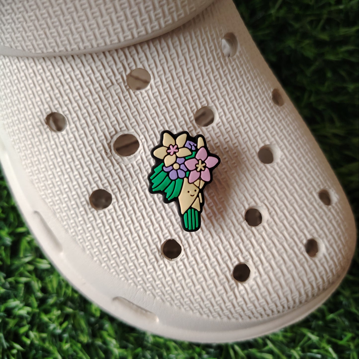 Cute Bouquet of Flowers Croc Charm